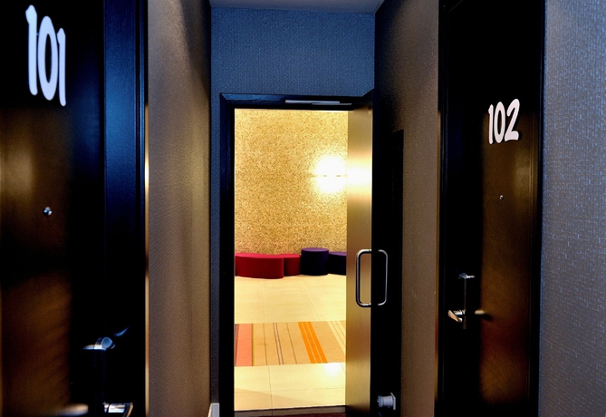 Imagen de los interiores del Hotel Ibis Styles Amsterdam Amstel. Foto 15