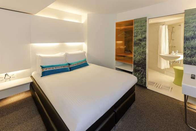 Imagen de la habitación del Hotel Ibis Styles Amsterdam Central Station. Foto 8