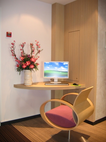 Imagen de los interiores del Hotel Ibis Styles Annecy Gare Centre. Foto 12