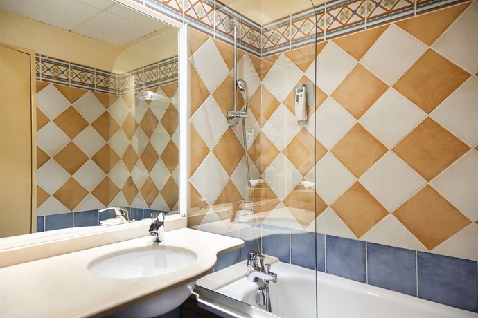 Imagen de la habitación del Hotel Ibis Styles Arles Palais Des Congrès. Foto 5