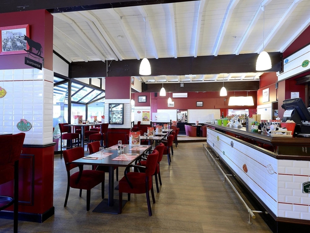 Imagen del bar/restaurante del Hotel Ibis Styles Avignon Sud. Foto 9