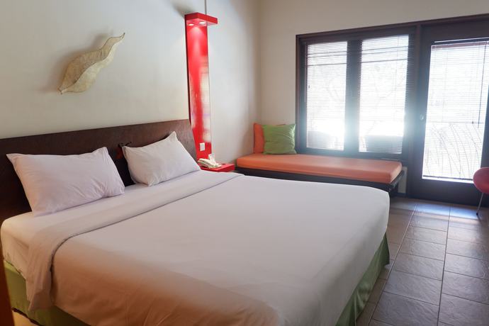 Imagen de la habitación del Hotel Ibis Styles Bali Legian. Foto 6
