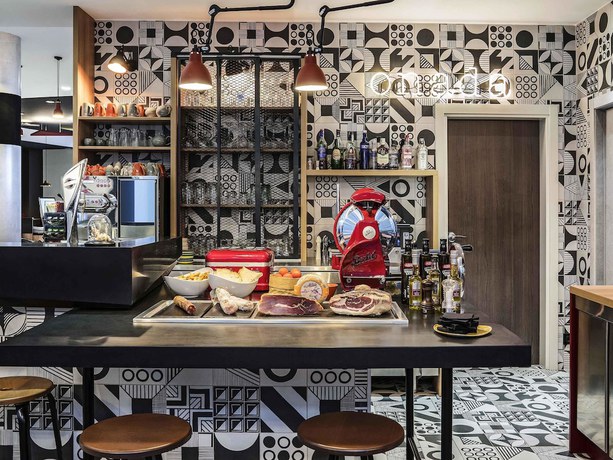 Imagen general del Hotel Ibis Styles Barcelona City Bogatell. Foto 4