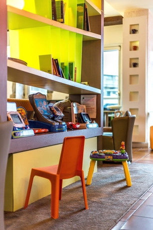 Imagen general del Hotel Ibis Styles Bayonne Centre Gare. Foto 2