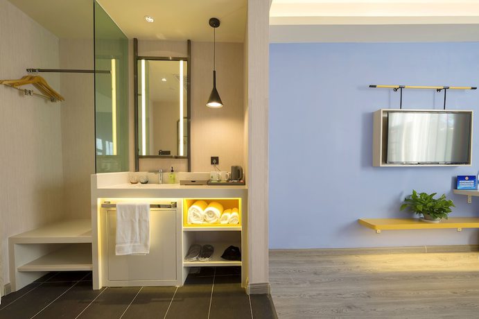 Imagen de la habitación del Hotel Ibis Styles Beijing Capital Airport. Foto 4
