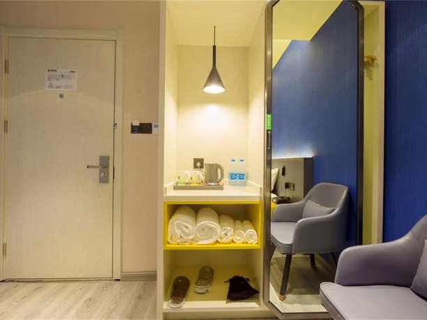 Imagen de la habitación del Hotel Ibis Styles Beijing Capital Airport. Foto 7