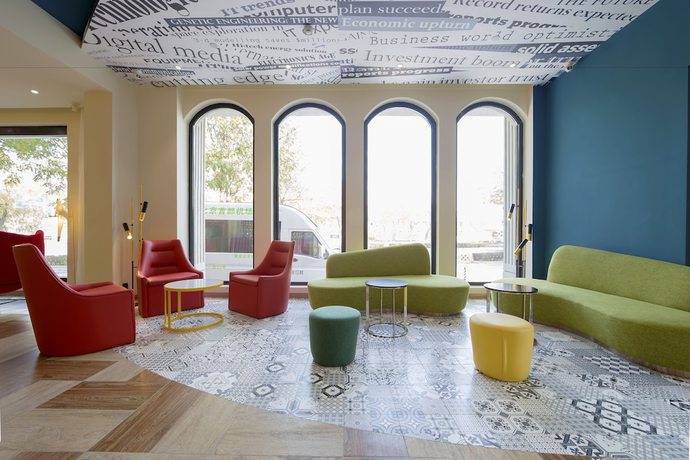 Imagen de los interiores del Hotel Ibis Styles Beijing Capital Airport. Foto 18