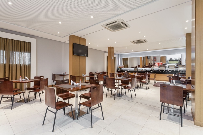 Imagen del bar/restaurante del Hotel Ibis Styles Belém Do Pará. Foto 3