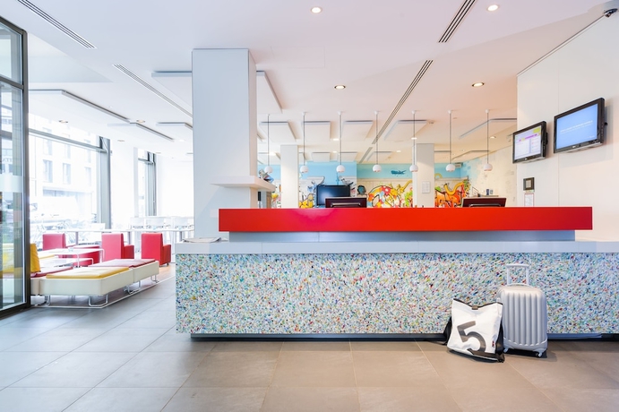 Imagen de los interiores del Hotel Ibis Styles Berlin Mitte. Foto 18