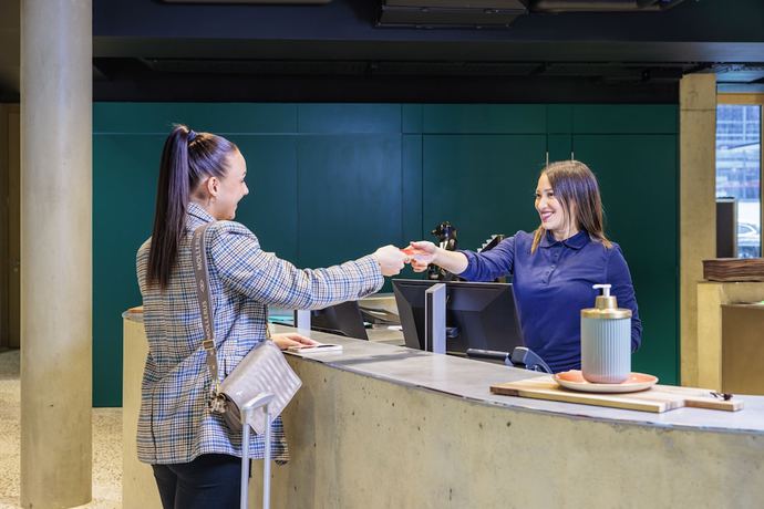 Imagen de los interiores del Hotel Ibis Styles Bern City. Foto 18