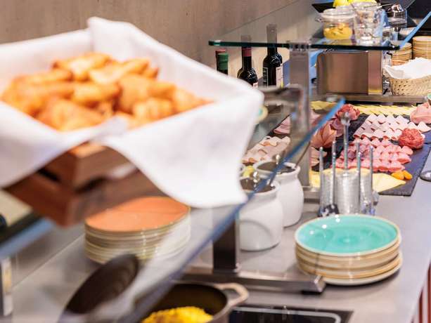 Imagen del bar/restaurante del Hotel Ibis Styles Bern City. Foto 6