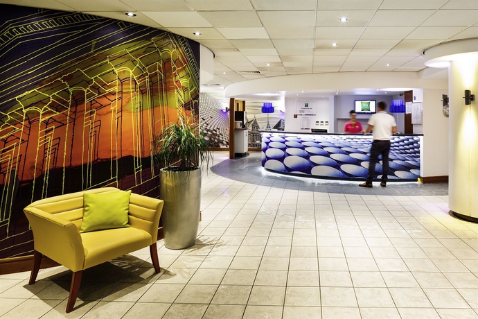 Imagen de los interiores del Hotel Ibis Styles Birmingham Centre. Foto 16
