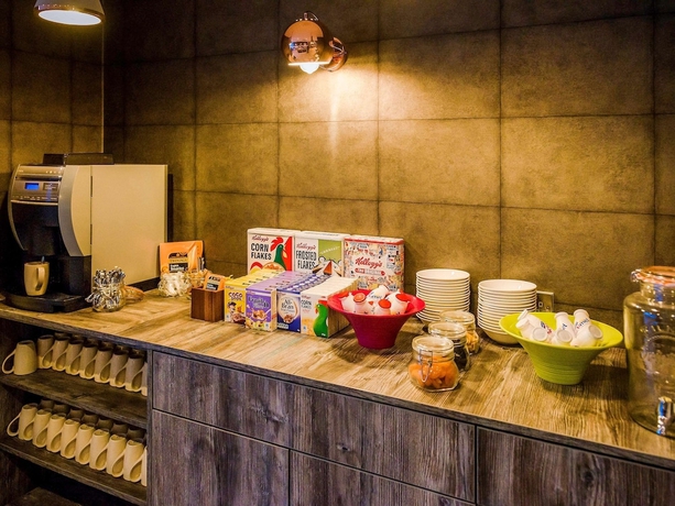 Imagen del bar/restaurante del Hotel Ibis Styles Birmingham Hagley Road. Foto 6