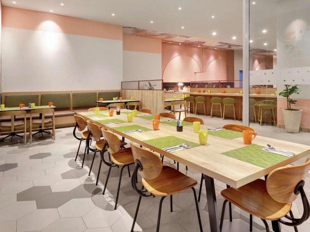 Imagen del bar/restaurante del Hotel Ibis Styles Bogor Pajajaran. Foto 3