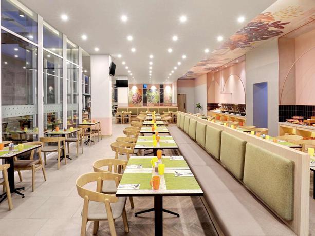 Imagen del bar/restaurante del Hotel Ibis Styles Bogor Pajajaran. Foto 4