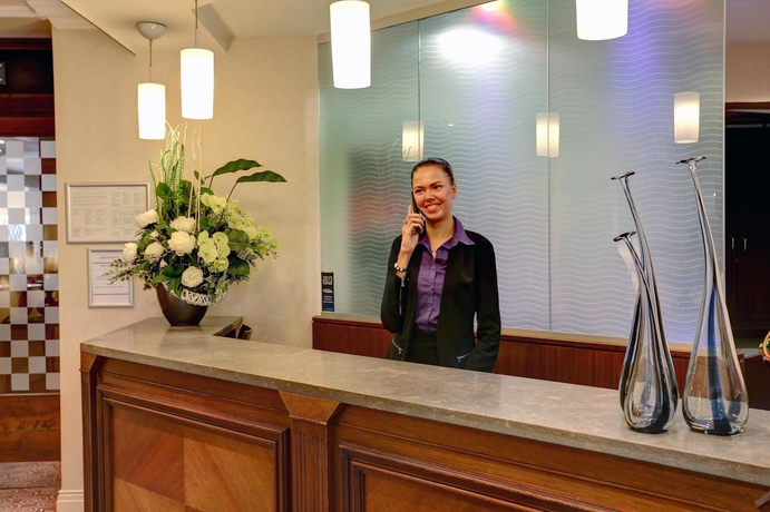 Imagen de los interiores del Hotel Ibis Styles Bournemouth. Foto 12