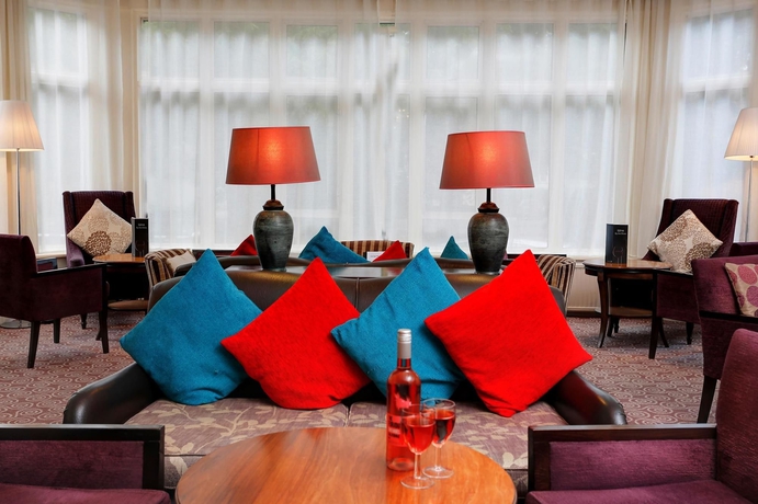 Imagen del bar/restaurante del Hotel Ibis Styles Bournemouth. Foto 7