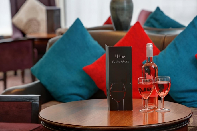 Imagen del bar/restaurante del Hotel Ibis Styles Bournemouth. Foto 8