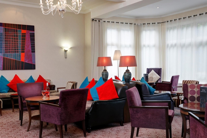 Imagen del bar/restaurante del Hotel Ibis Styles Bournemouth. Foto 9