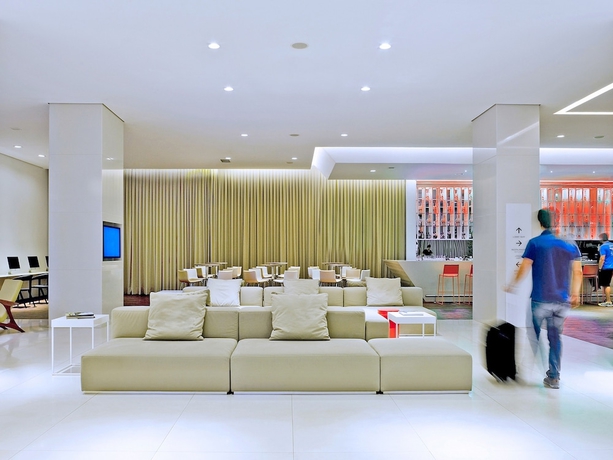 Imagen del bar/restaurante del Hotel Ibis Styles Brasilia Aeroporto. Foto 4