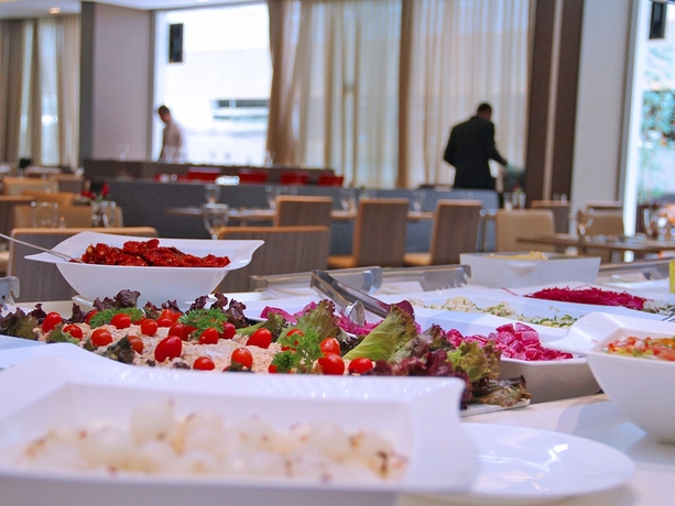 Imagen del bar/restaurante del Hotel Ibis Styles Brasilia Aeroporto. Foto 7