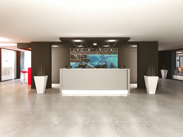 Imagen general del Hotel Ibis Styles Bucharest Airport. Foto 5