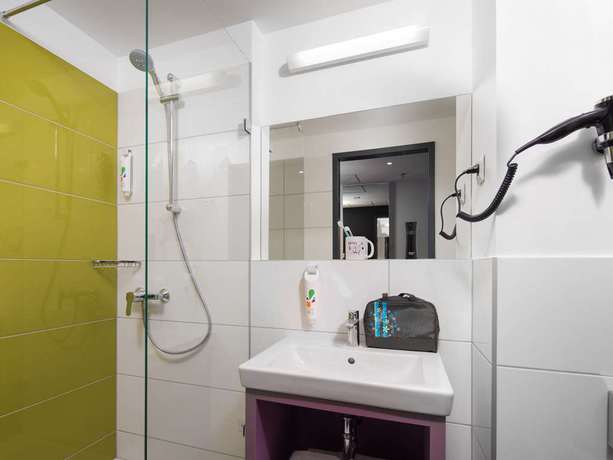 Imagen de la habitación del Hotel Ibis Styles Budapest Airport. Foto 12