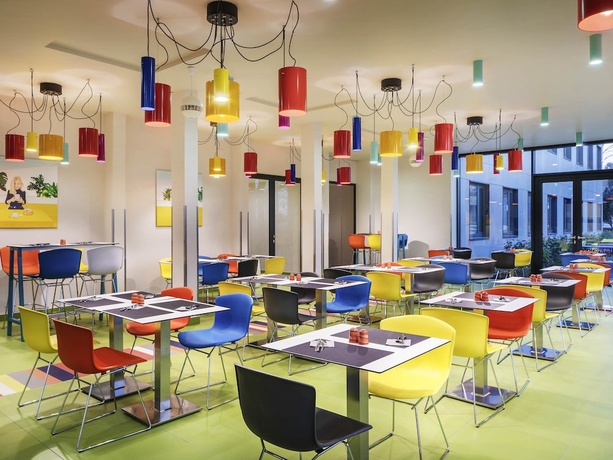 Imagen del bar/restaurante del Hotel Ibis Styles Budapest Citywest. Foto 5