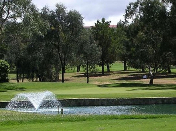 Imagen de los exteriores del Hotel Ibis Styles Canberra. Foto 12