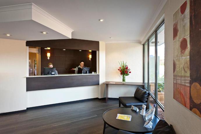 Imagen de los interiores del Hotel Ibis Styles Canberra Tall Trees. Foto 20