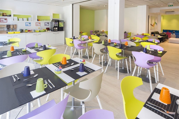Imagen del bar/restaurante del Hotel Ibis Styles Cannes Le Cannet. Foto 6