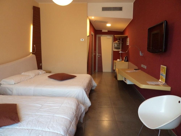 Imagen general del Hotel Ibis Styles Catania Acireale. Foto 13