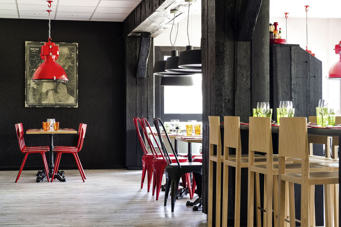 Imagen del bar/restaurante del Hotel Ibis Styles Chartres. Foto 13