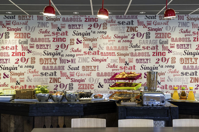 Imagen del bar/restaurante del Hotel Ibis Styles Chartres. Foto 15