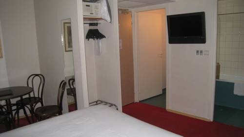 Imagen general del Hotel Ibis Styles Chaumont Centre Gare. Foto 4
