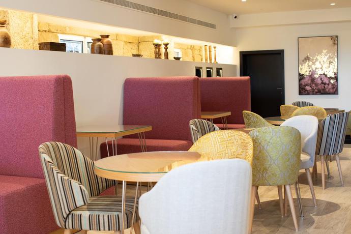 Imagen general del Hotel Ibis Styles Chaves. Foto 4