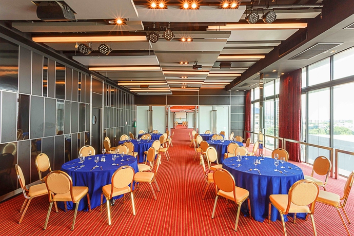 Imagen de los interiores del Hotel Ibis Styles Chiang Mai. Foto 9