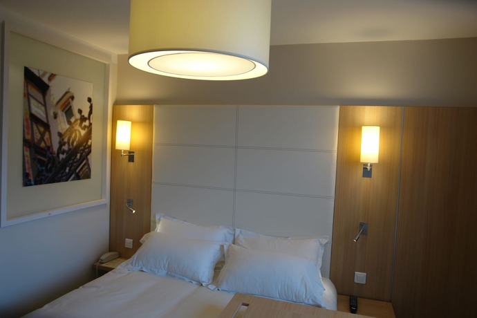 Imagen de la habitación del Hotel Ibis Styles Chinon. Foto 6