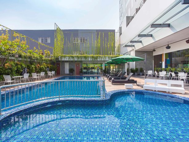 Imagen de la piscina del Hotel Ibis Styles Cikarang. Foto 19