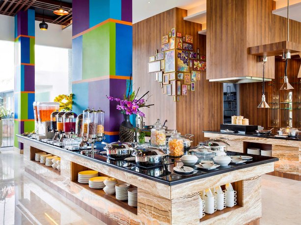 Imagen del bar/restaurante del Hotel Ibis Styles Cikarang. Foto 5