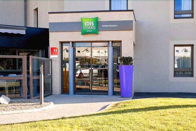 Imagen general del Hotel Ibis Styles Clermont-Ferrand Le Brézet Aéroport. Foto 4