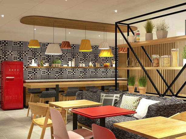 Imagen del bar/restaurante del Hotel Ibis Styles Colmar Centre. Foto 2