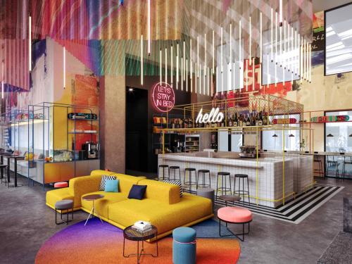 Imagen de los interiores del Hotel Ibis Styles Copenhagen Orestad. Foto 8