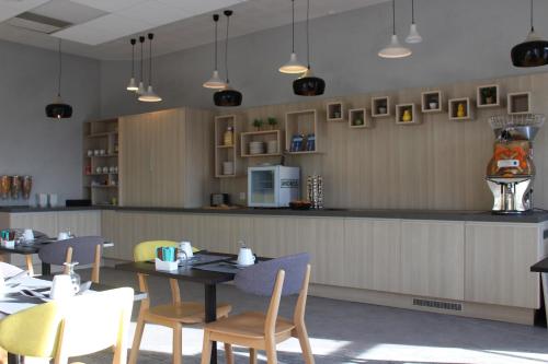 Imagen general del Hotel Ibis Styles Crolles Grenoble A41. Foto 8