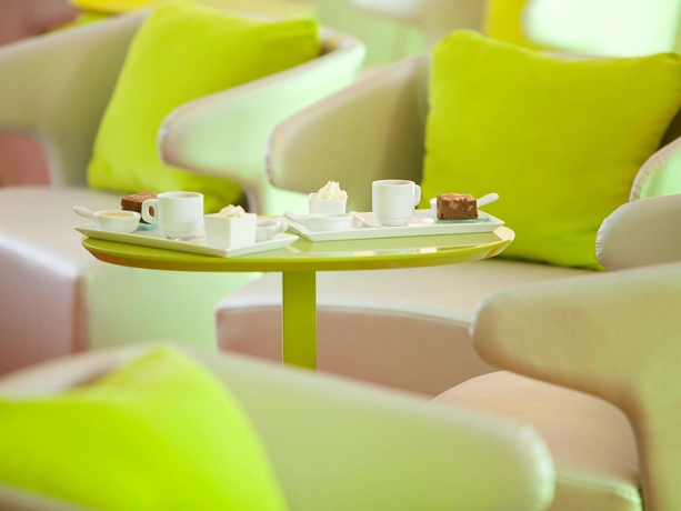 Imagen de los interiores del Hotel Ibis Styles Dijon Central. Foto 9