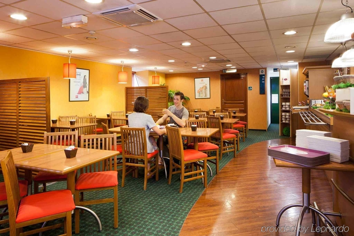 Imagen general del Hotel Ibis Styles Dinan Centre Ville. Foto 5