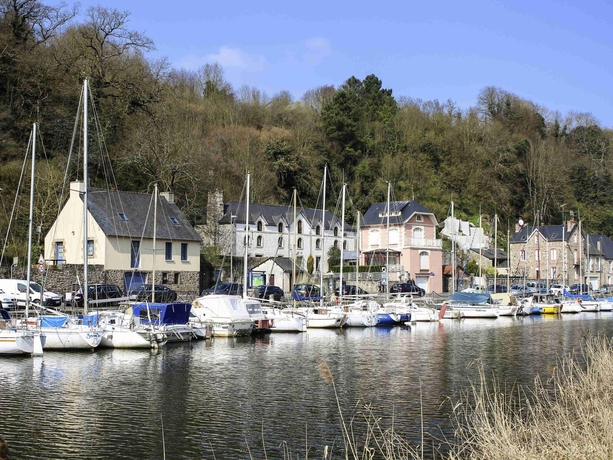 Imagen general del Hotel Ibis Styles Dinan Centre Ville. Foto 13