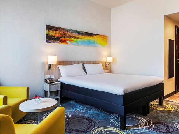 Imagen de la habitación del Hotel Ibis Styles Dragon Mart Dubai. Foto 5
