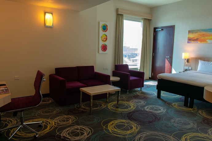 Imagen de la habitación del Hotel Ibis Styles Dragon Mart Dubai. Foto 15