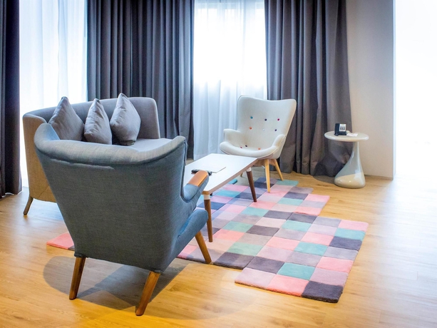 Imagen de la habitación del Hotel Ibis Styles Dubai Jumeira. Foto 12